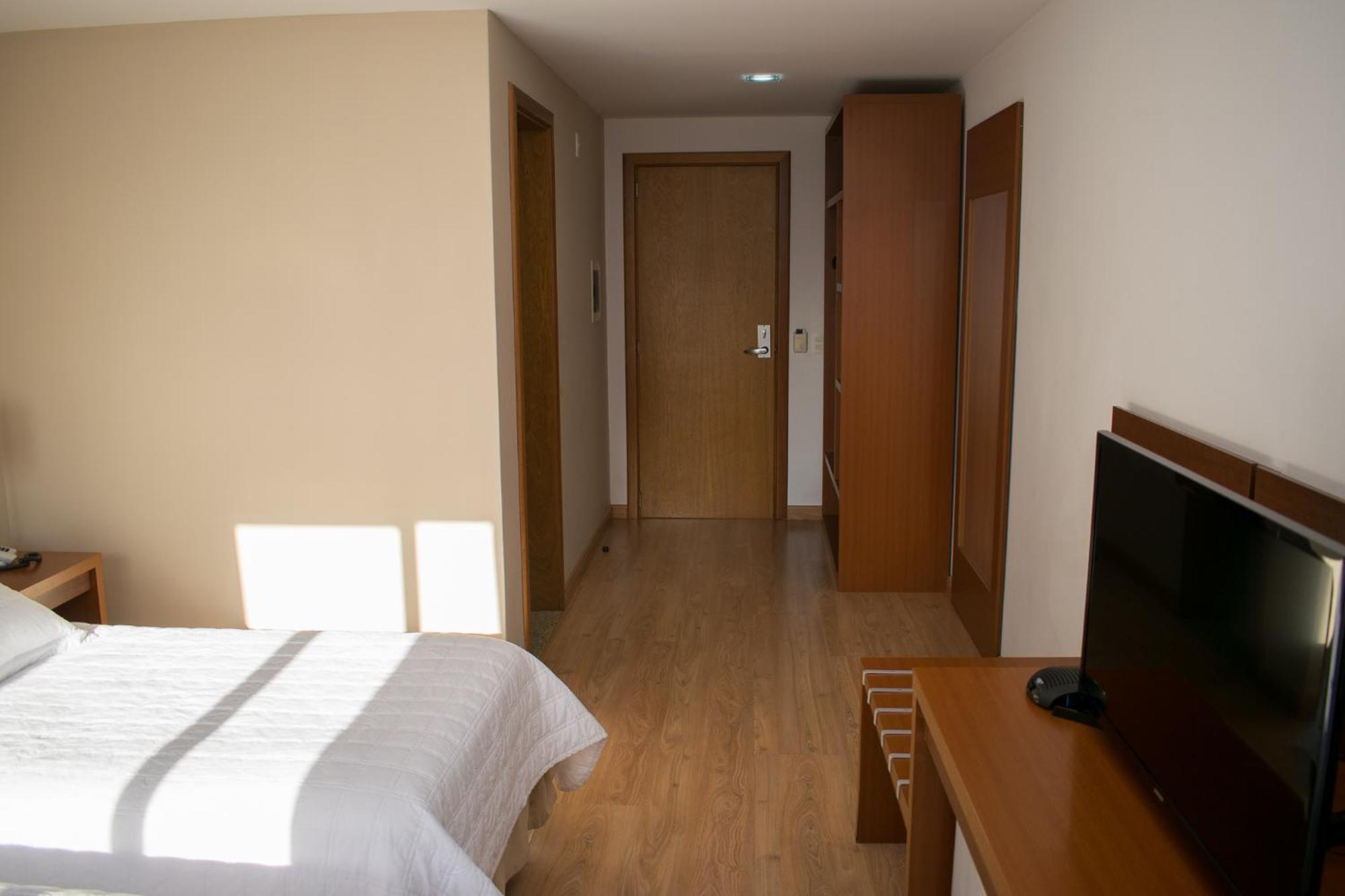 Hotel Jacques Georges Tower Pelotas Zewnętrze zdjęcie