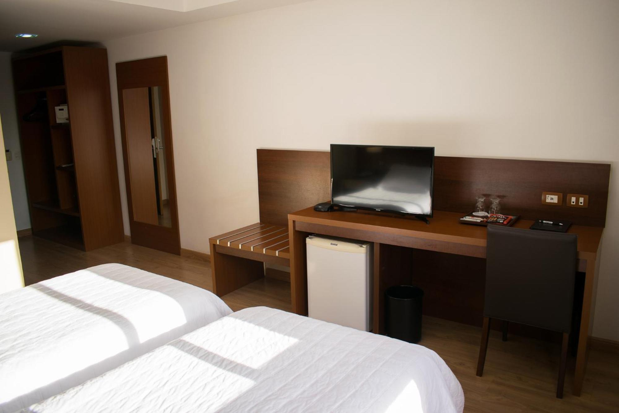 Hotel Jacques Georges Tower Pelotas Zewnętrze zdjęcie