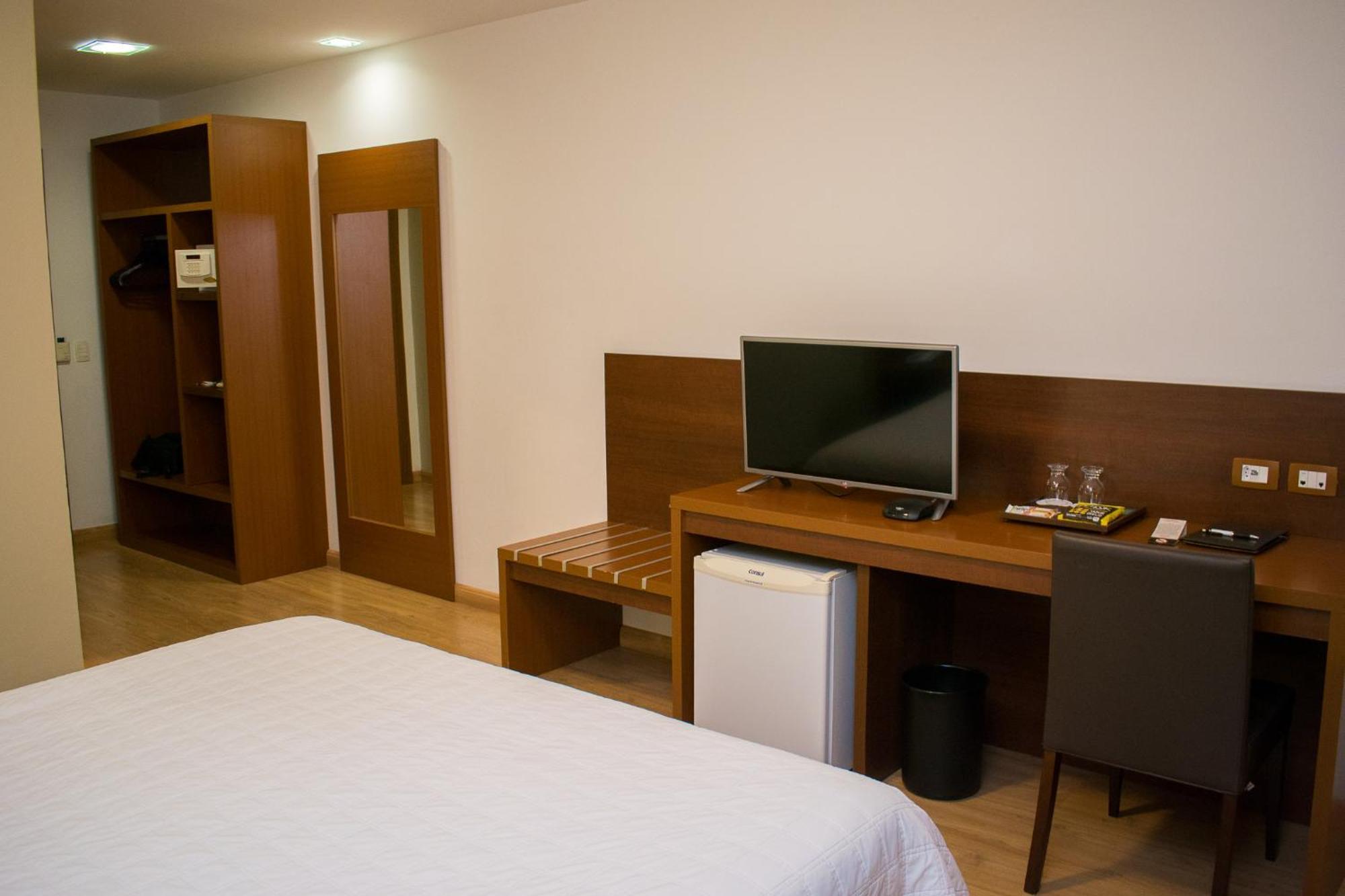 Hotel Jacques Georges Tower Pelotas Zewnętrze zdjęcie